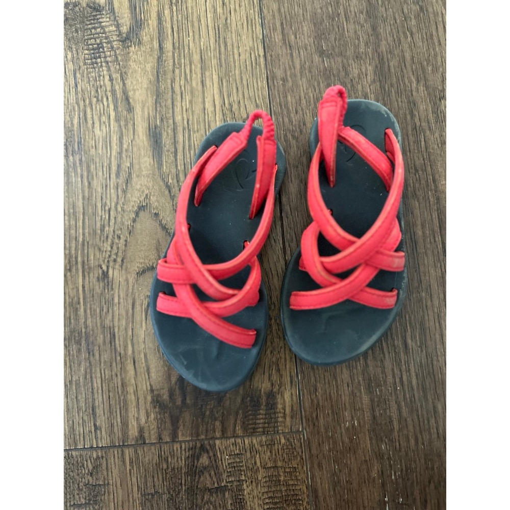 Olukai youth Sandals